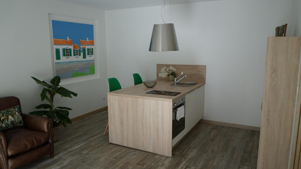 Les Palmiers - Vacation Home Saint-Xandre ภายนอก รูปภาพ