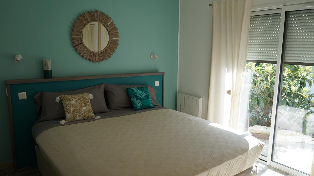 Les Palmiers - Vacation Home Saint-Xandre ภายนอก รูปภาพ